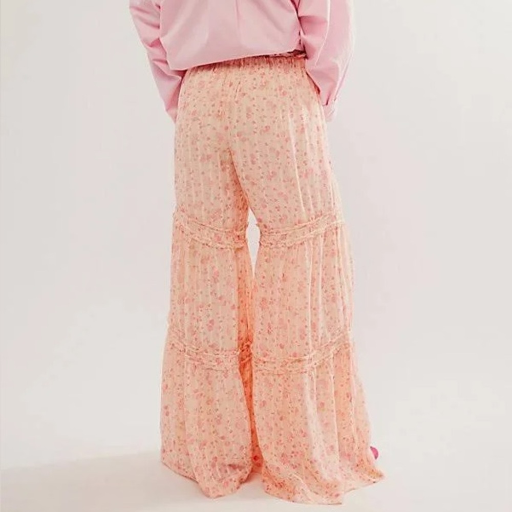 FREE PEOPLE Emmeline Tiered Pink Floral Wide Leg Pants in Peach Combo - Picture 6 of 16